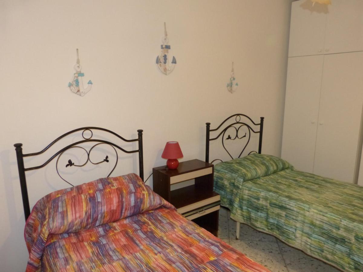 Casa Vacanze Vincenzo E Rosanna Castro  Kültér fotó